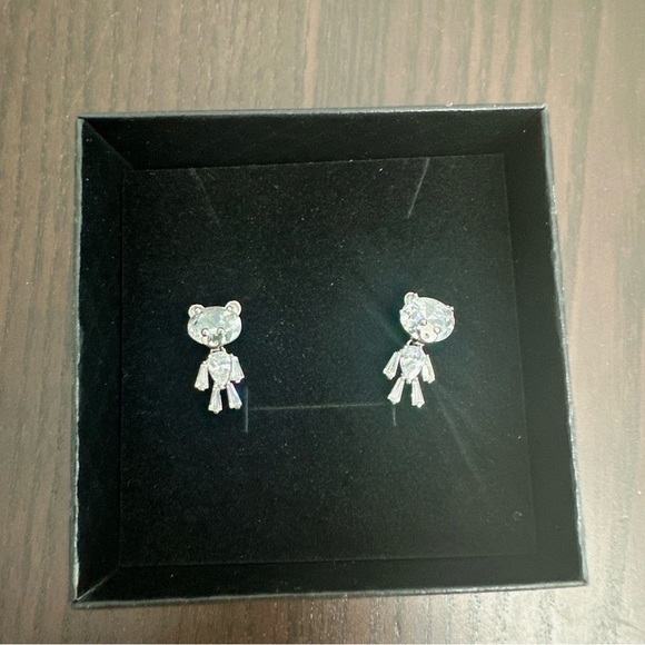 925 Sterling Small Clear Rhinestones Teddy bear Earrings - Picture 3 of 6